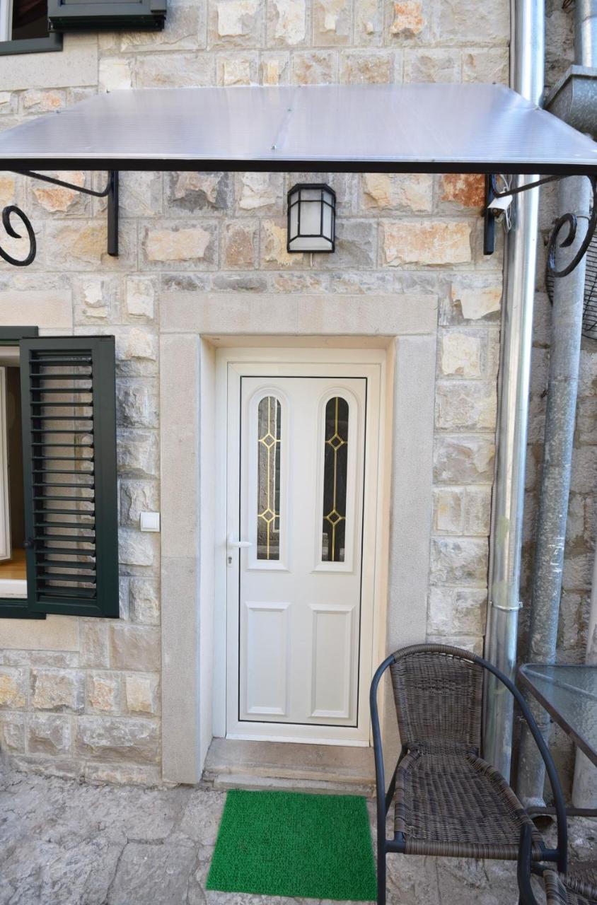 Vila Kula 1830 Apartments Herceg Novi Eksteriør billede