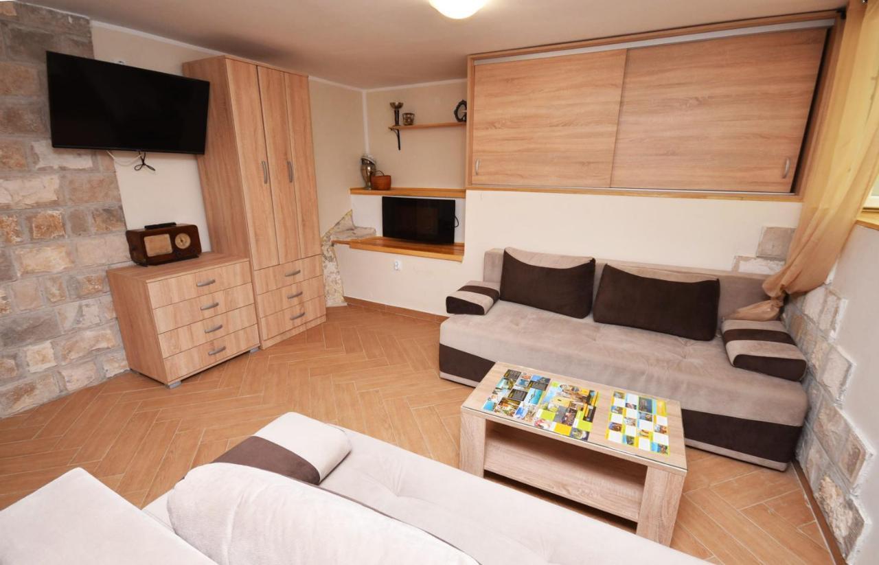 Vila Kula 1830 Apartments Herceg Novi Eksteriør billede