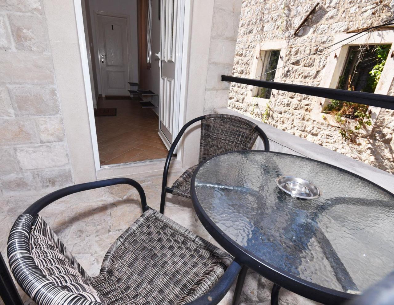 Vila Kula 1830 Apartments Herceg Novi Eksteriør billede