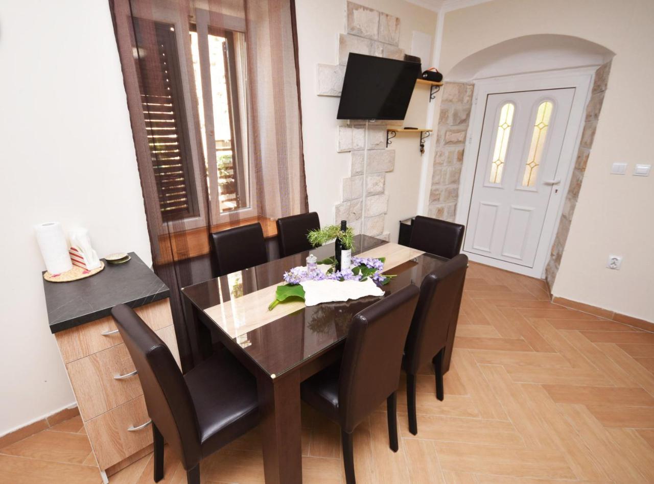 Vila Kula 1830 Apartments Herceg Novi Eksteriør billede